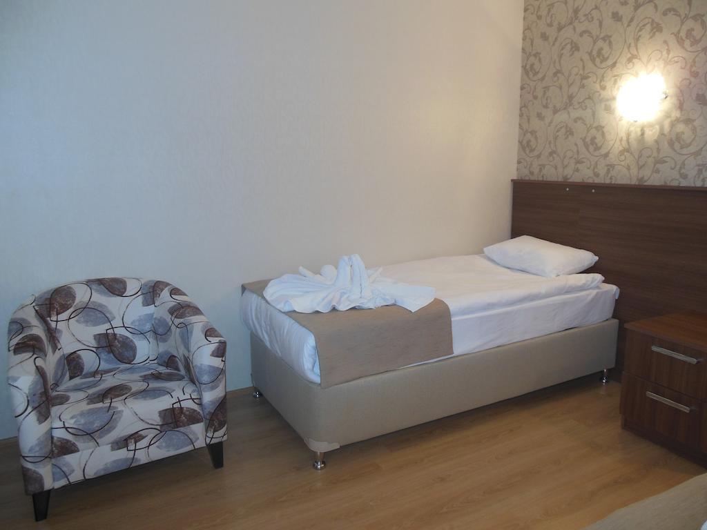 Gun Hotel Κασταμονή Δωμάτιο φωτογραφία