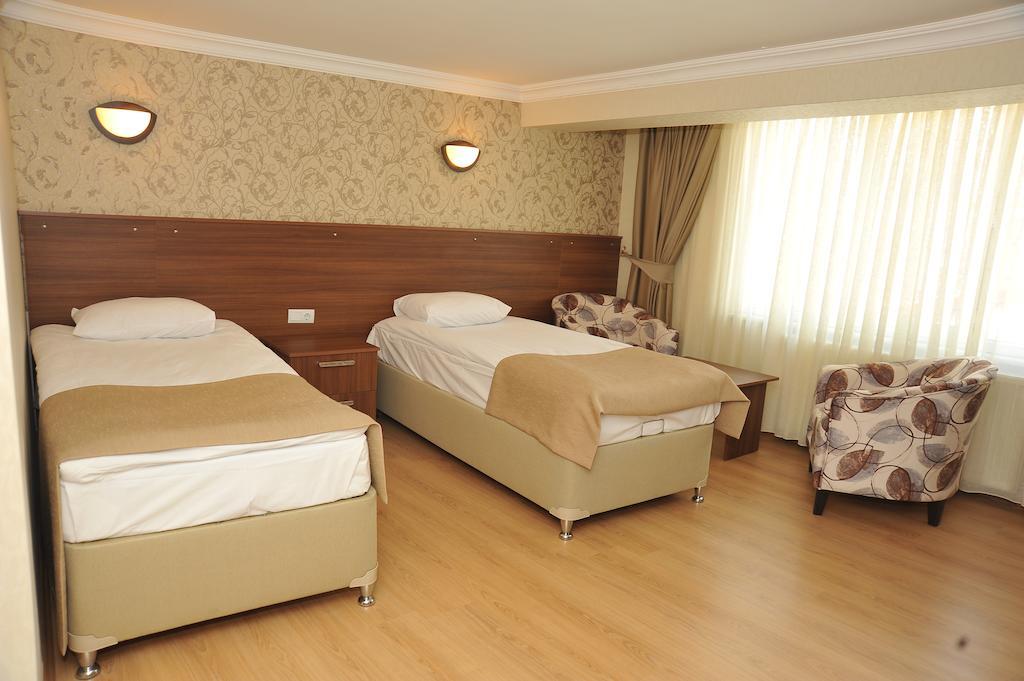 Gun Hotel Κασταμονή Δωμάτιο φωτογραφία